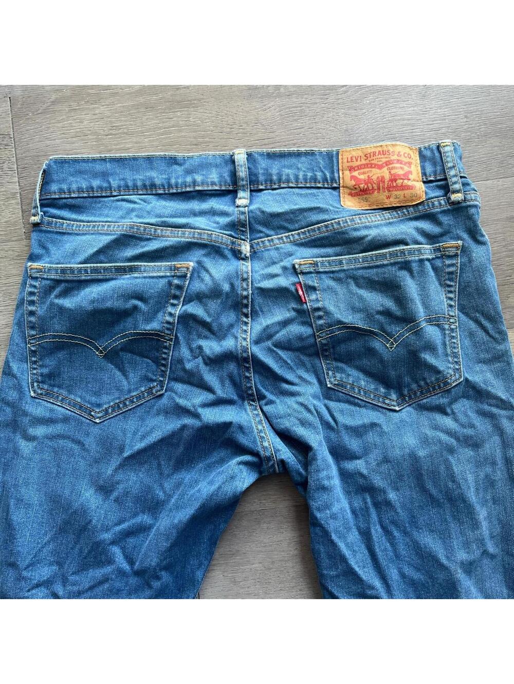 Levi's Men's Blue and Navy Jeans